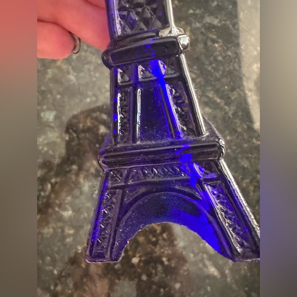 Eiffel Tower blue glass figurine/ornament - Picture 8 of 14